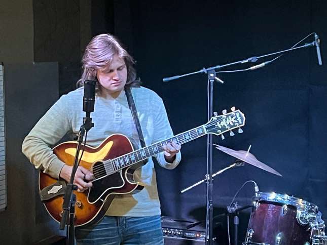 Guitar rehearsal studio